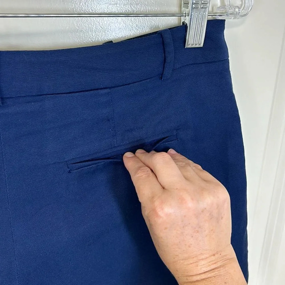 L’Agence - Chino Mid-Rise Shorts - Size 8, Navy Blue - Picture 10 of 16